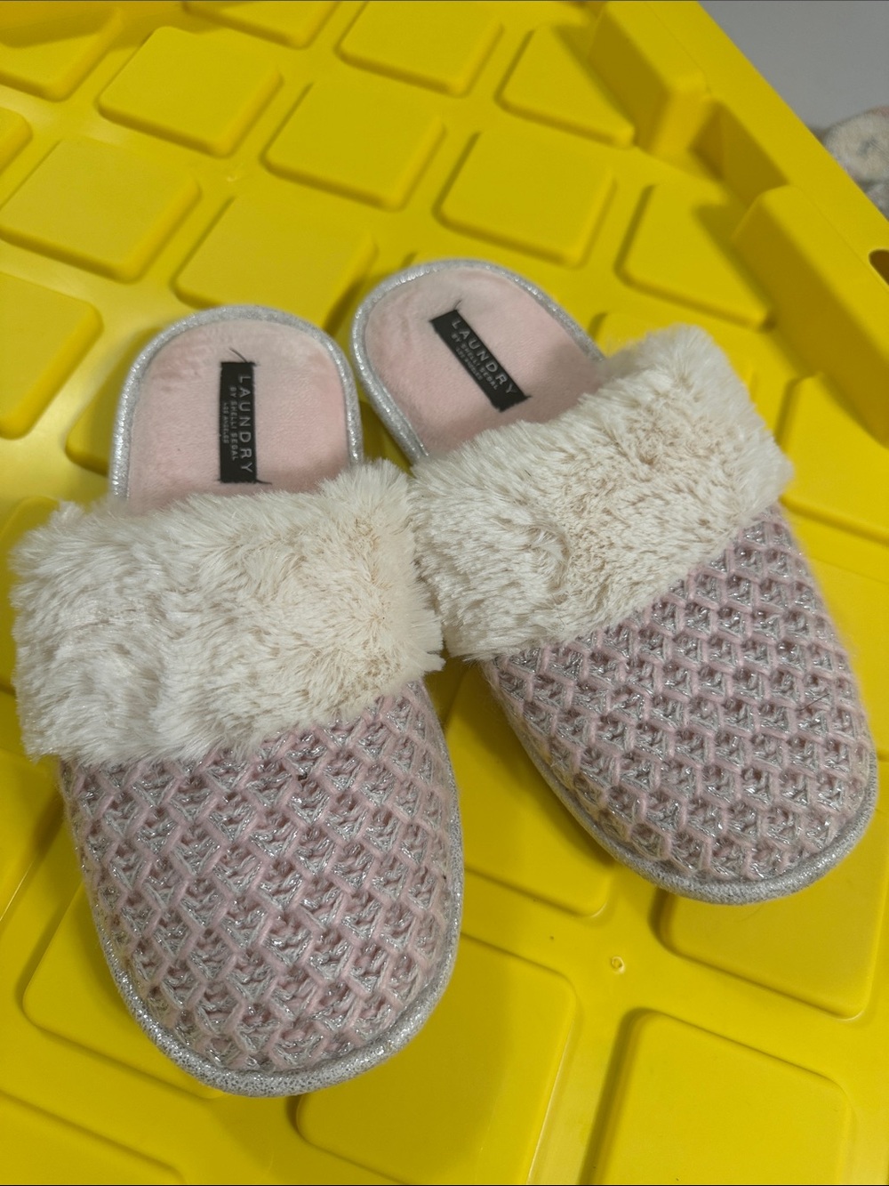 Laundry By Shelli Segal Pink Quilted Faux Fur Cuff Slippers